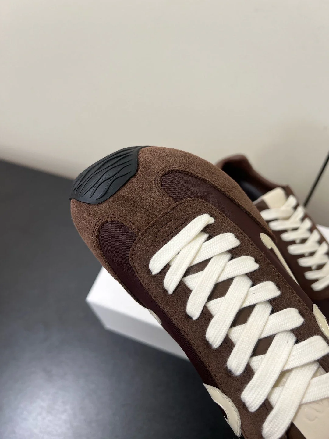 Loewe Ballet Runner 2.0 Sneaker Brown Nylon Sheepskin - Image 8