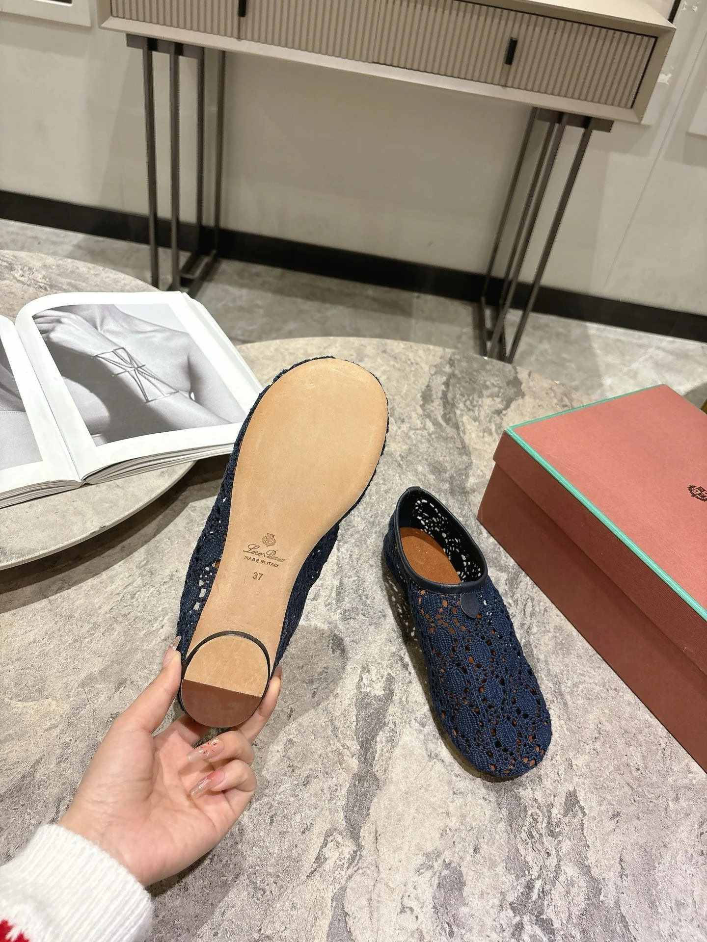 LP hollow knit ballet flats dark blue fabric 379029 - Image 9