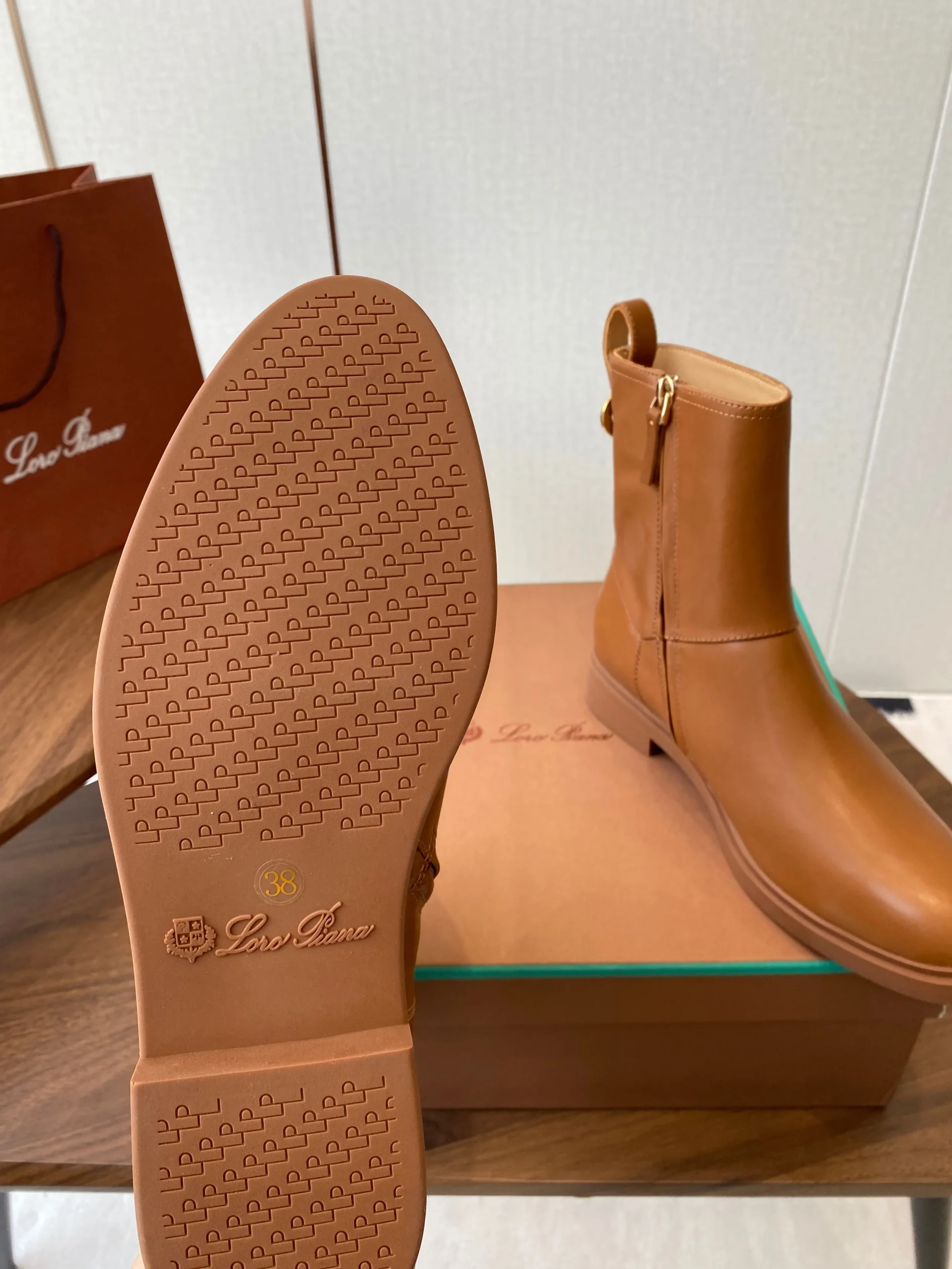 LP latest short boots  brown calfskin 388108 - Image 6