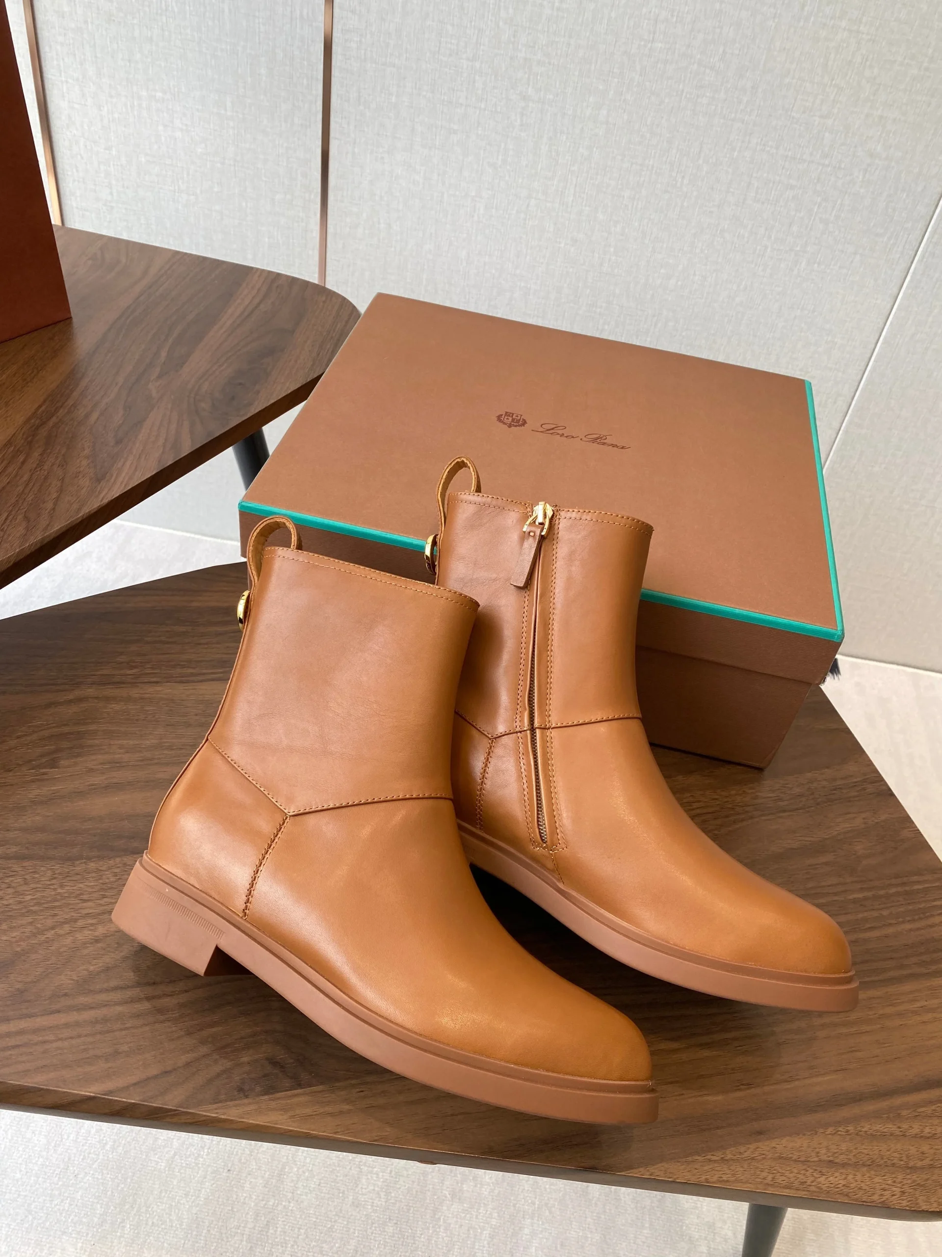 LP latest short boots  brown calfskin 388108 - Image 5