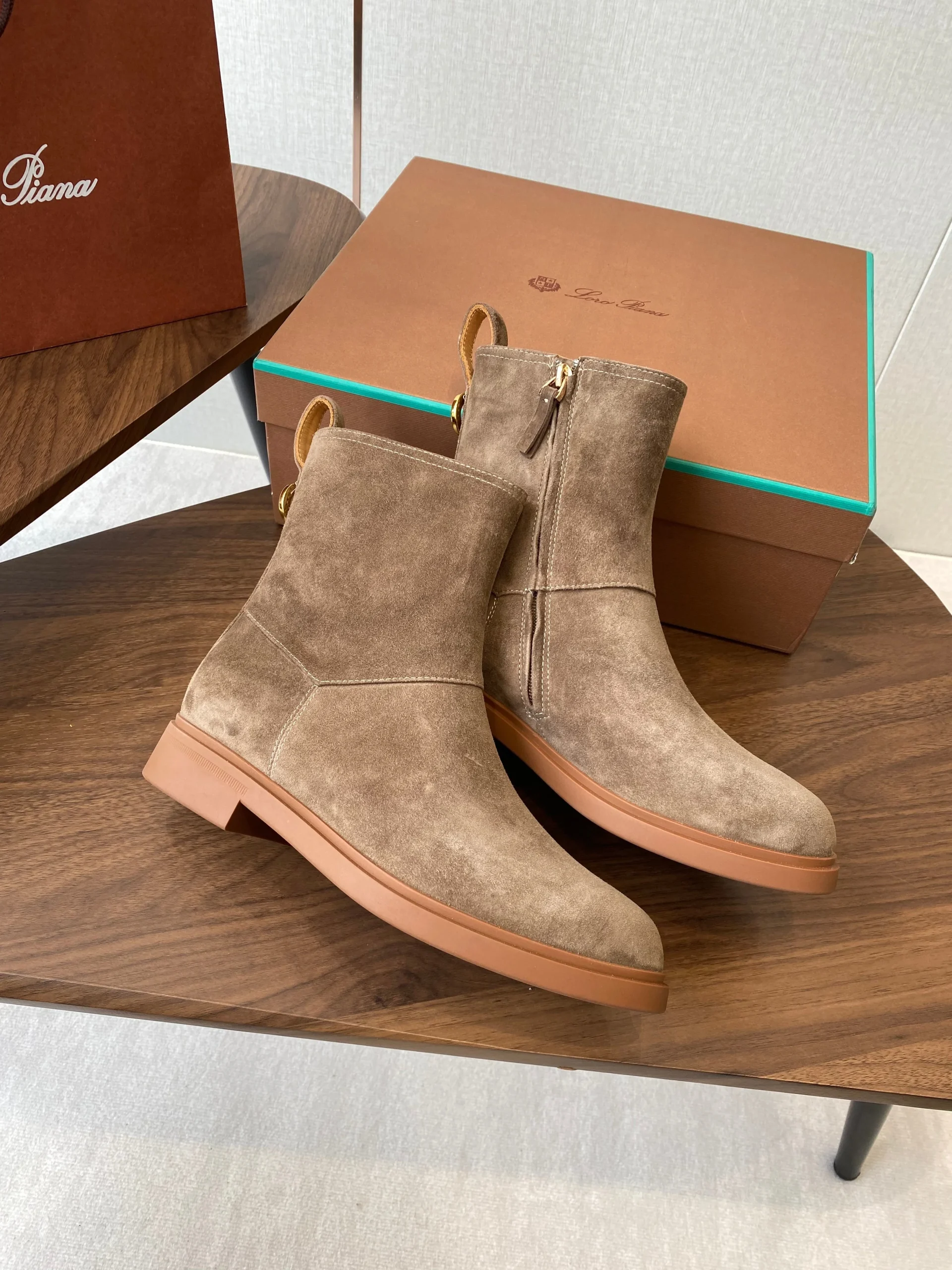 LP latest short boots light brown suede 388105 - Image 6