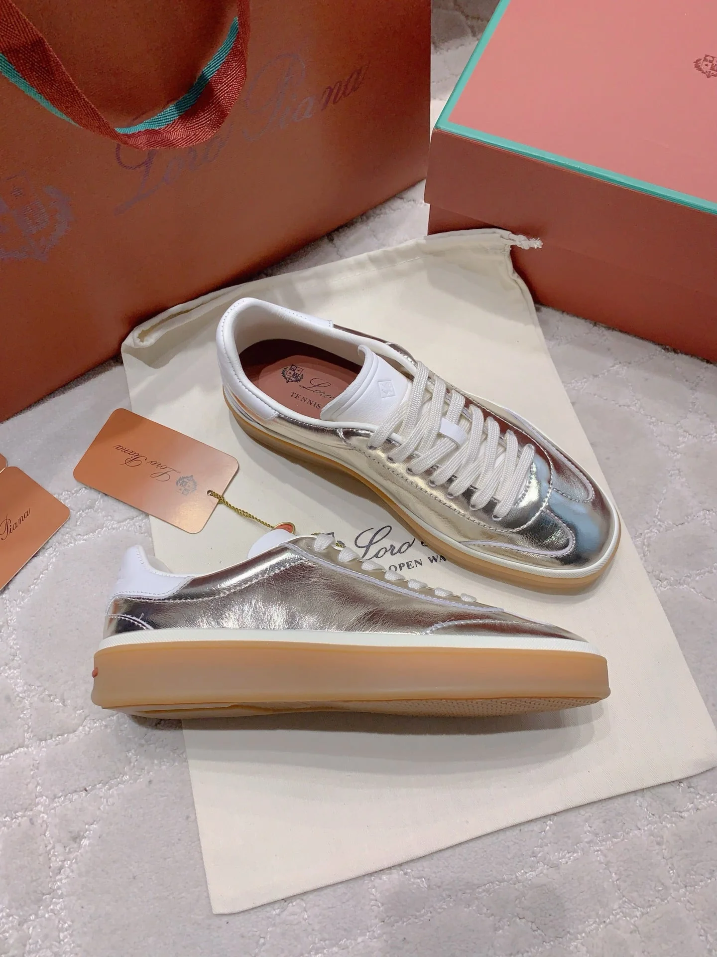 LP sneaker unisex style metallic silver sheepskin mix suede 382666 - Image 3