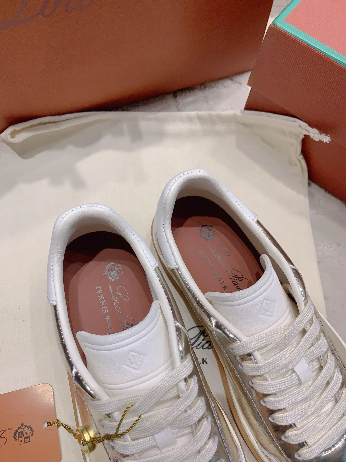 LP sneaker unisex style metallic silver sheepskin mix suede 382666 - Image 4