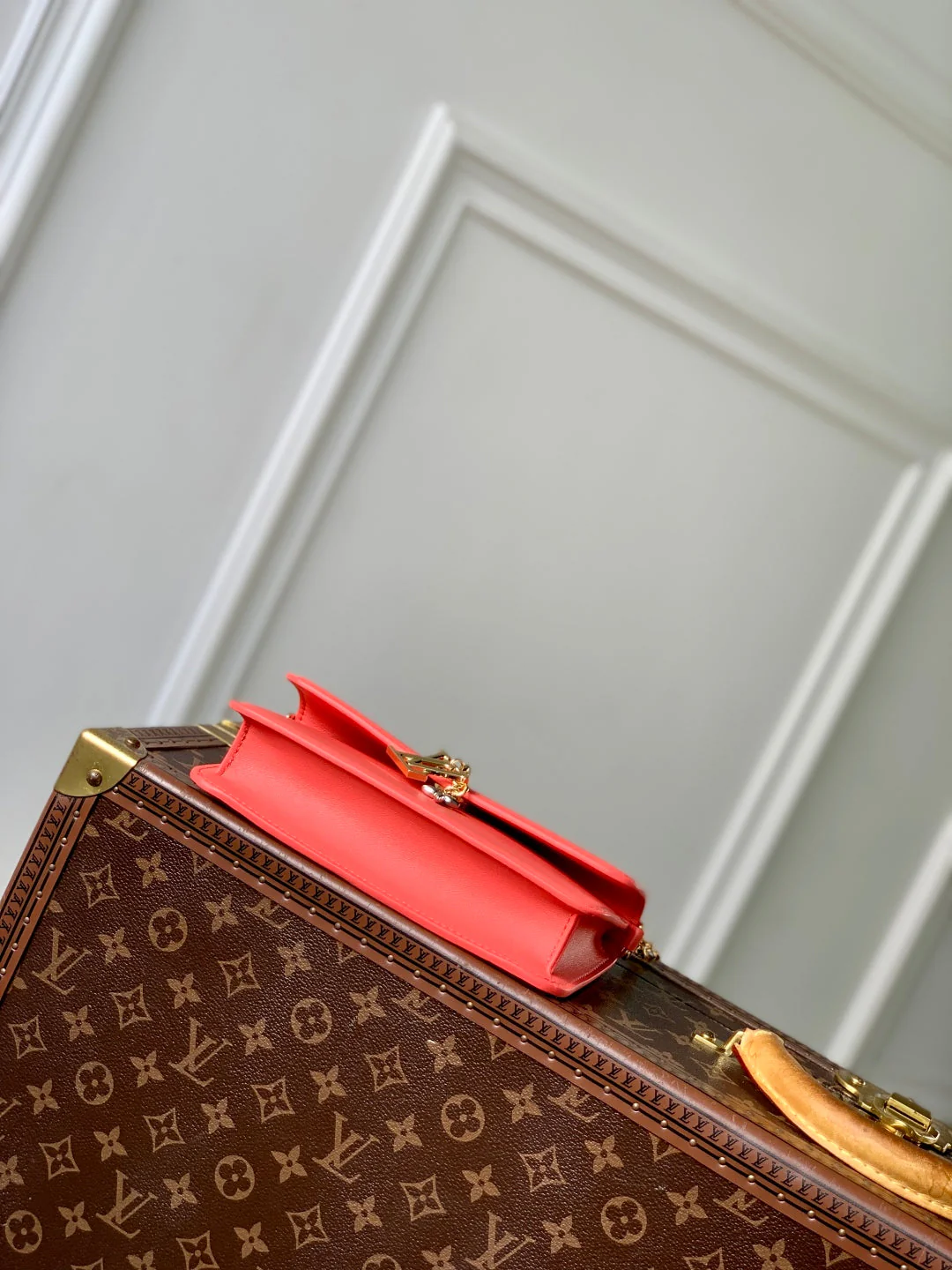 Wallet On Chain LV Bloom 20cm Red Calfskin 250363 - Image 5