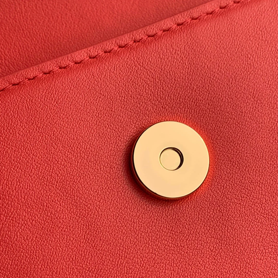 Wallet On Chain LV Bloom 20cm Red Calfskin 250363 - Image 9