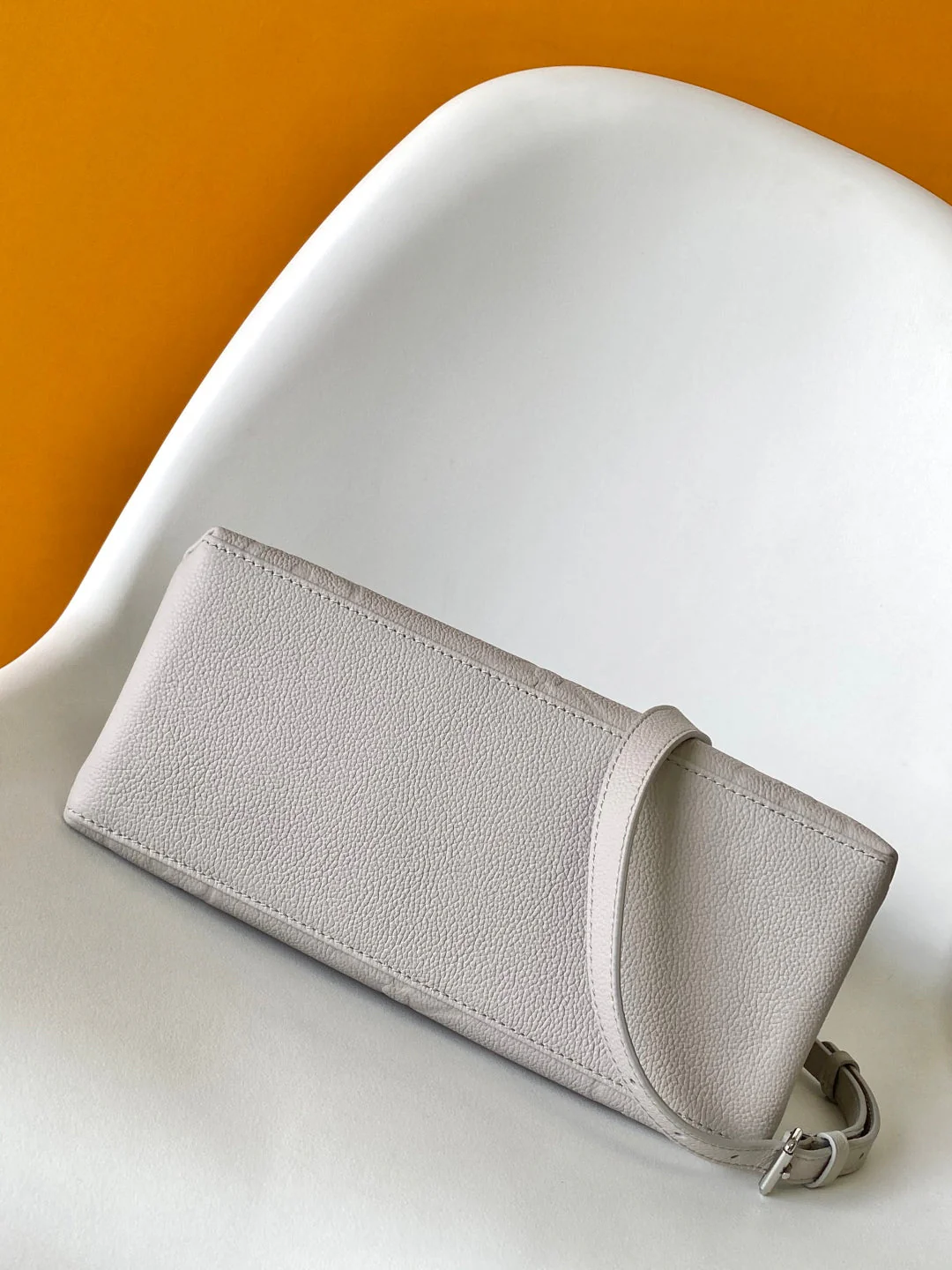 LV Petit Palais Bag Gray Cowhide 251695 - Image 4