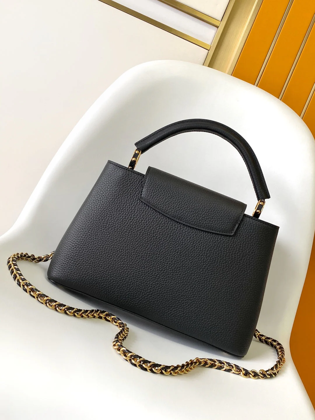 LV Capucines Bag Black Taurillon Cowhide Leather 252598 - Image 6