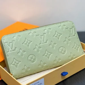 LV Ã— TM Zipper Wallet Green Gold Leather 329877