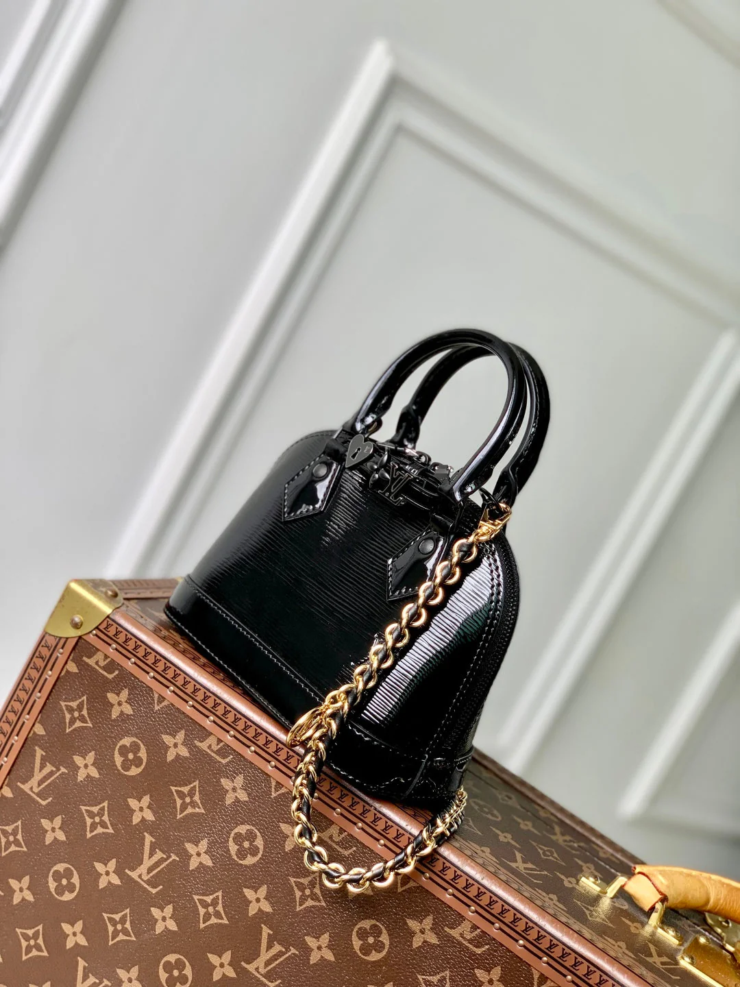 LV Alma Monogram Bag 19.5cm Black Epi Leather 337573 - Image 8