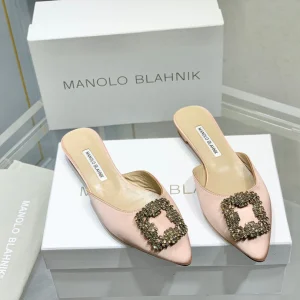 Manolo Buckle Flast Mules Light Pink Silk 327514