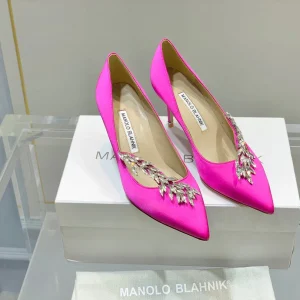Manolo Wheat Ear Rhinestone High Heels Pumps Dark Pink Silk Fabric 327452