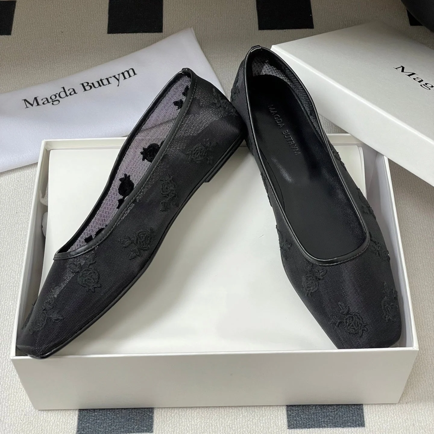 Manolo 25 Ballet Flats Black Mesh Fabric 319742