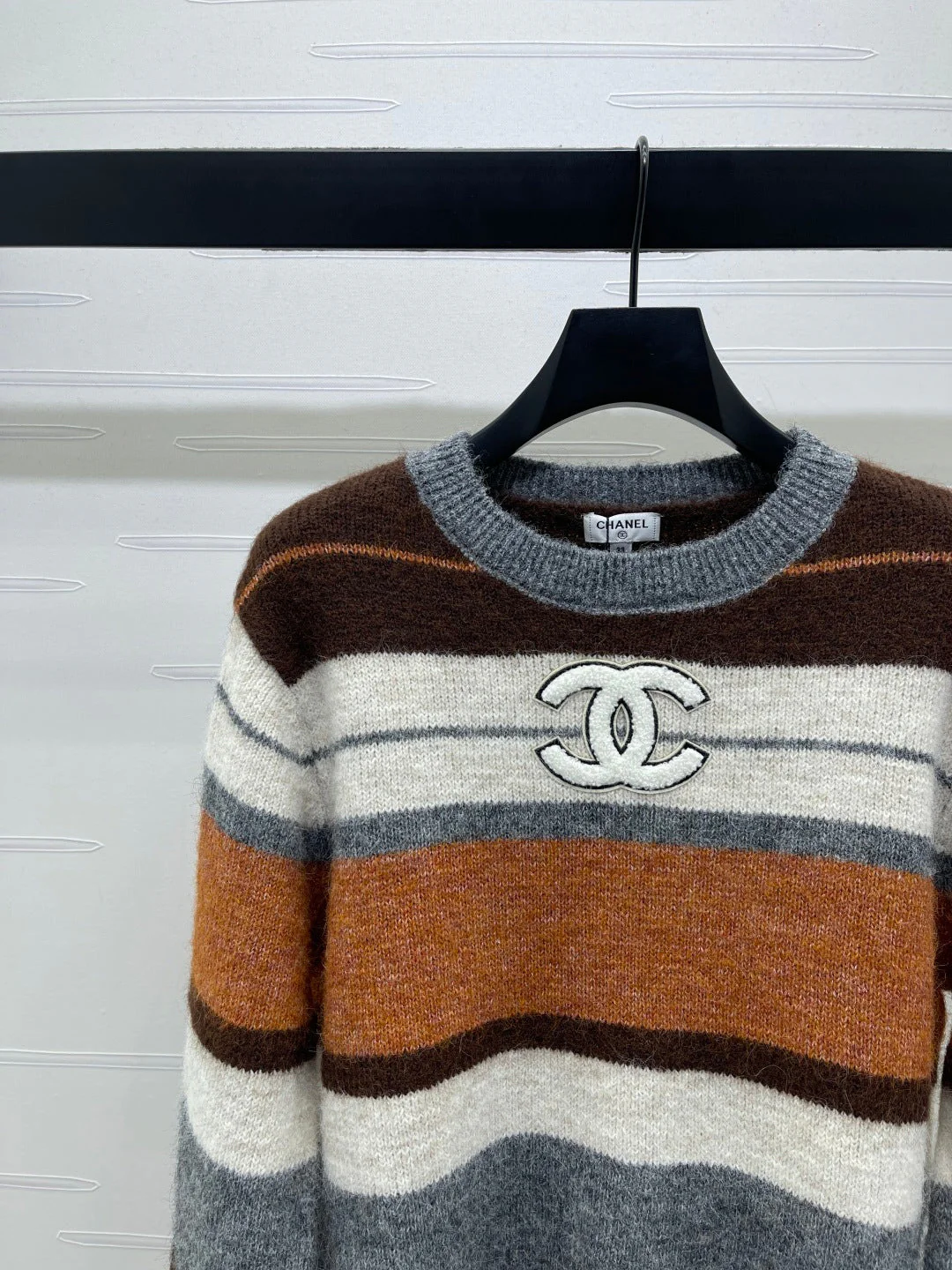 Chanel 2025 Striped Pullover Long-sleeved Sweater Brown Wool Cashmere 319607 - Image 9