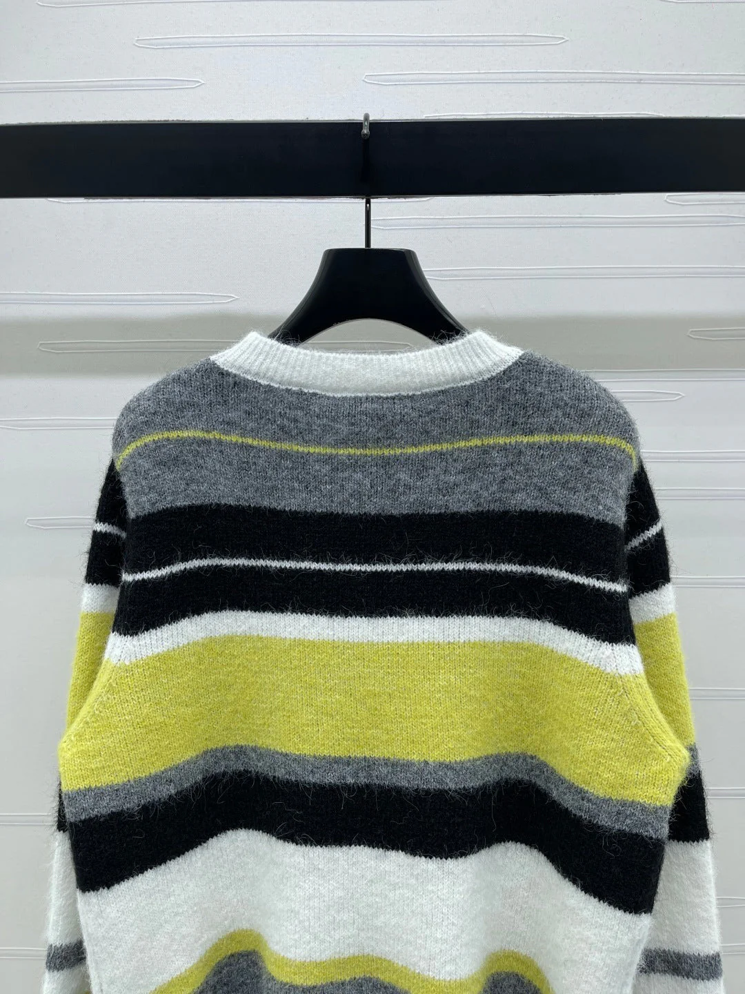 Chanel 2025 Striped Pullover Long-sleeved Sweater Yellow Wool Cashmere 319606 - Image 8