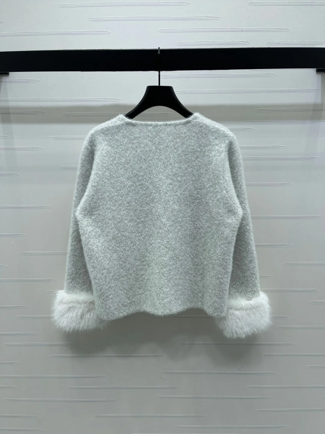 Chanel 2025 Fur-sleeved Crew Neck Cardigan Light Gray Polyester Wool 319594 - Image 4