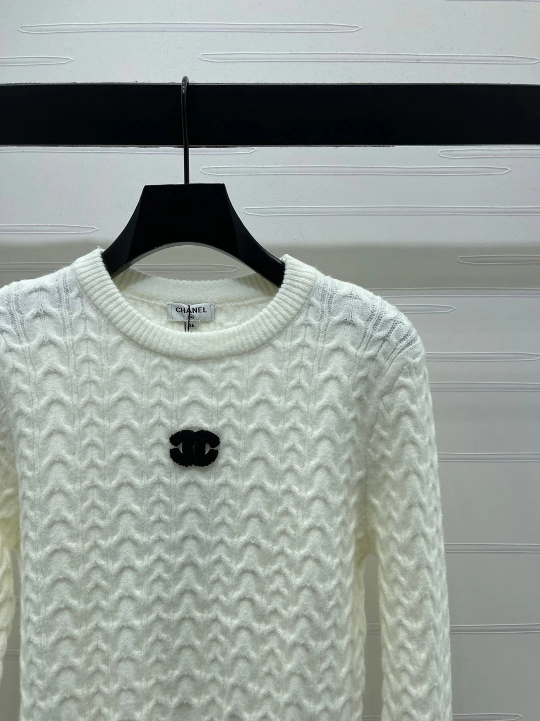 Chanel 2025 Long-sleeved Sweater White Wool Acrylic Nylon 319586 - Image 5