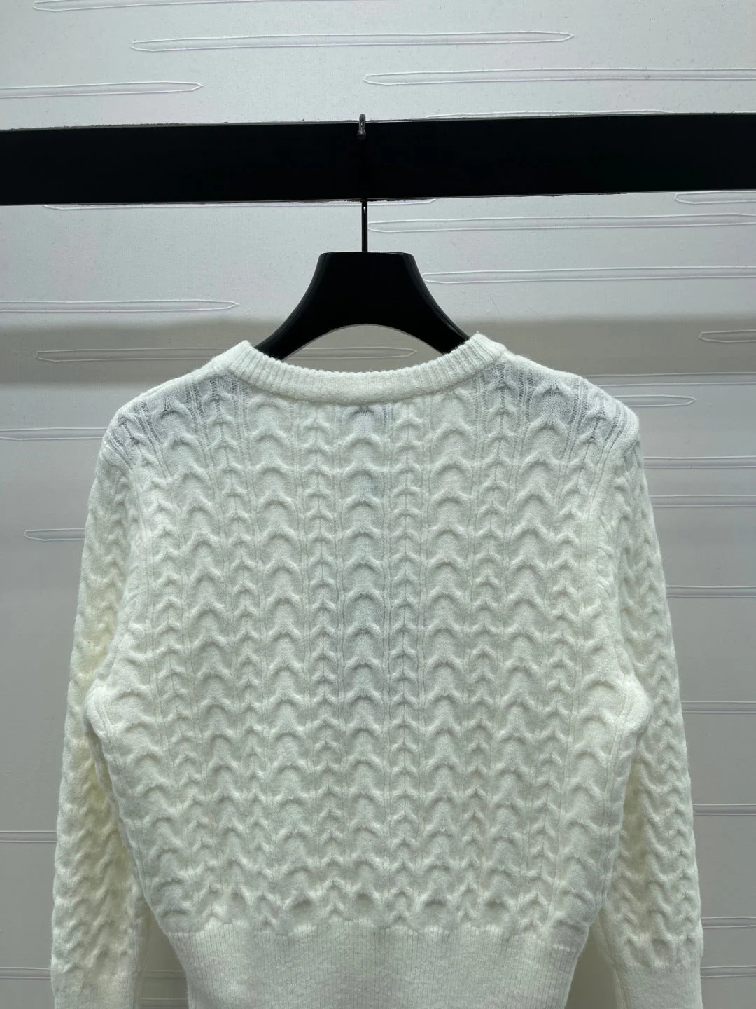 Chanel 2025 Long-sleeved Sweater White Wool Acrylic Nylon 319586 - Image 7