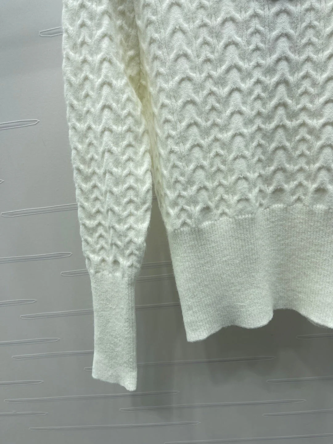 Chanel 2025 Long-sleeved Sweater White Wool Acrylic Nylon 319586 - Image 3