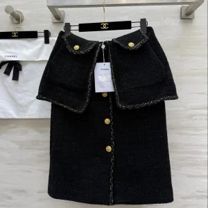 Chanel 2025 Gold Buckle Two-Piece Skirt Black Woven Tweed Fabric 319481
