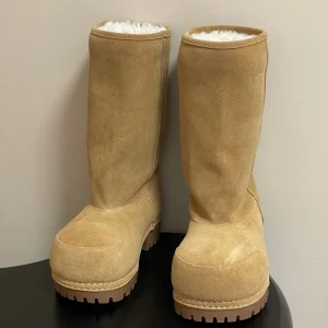 Balenciaga High Snow Boots Beige Suede 535031