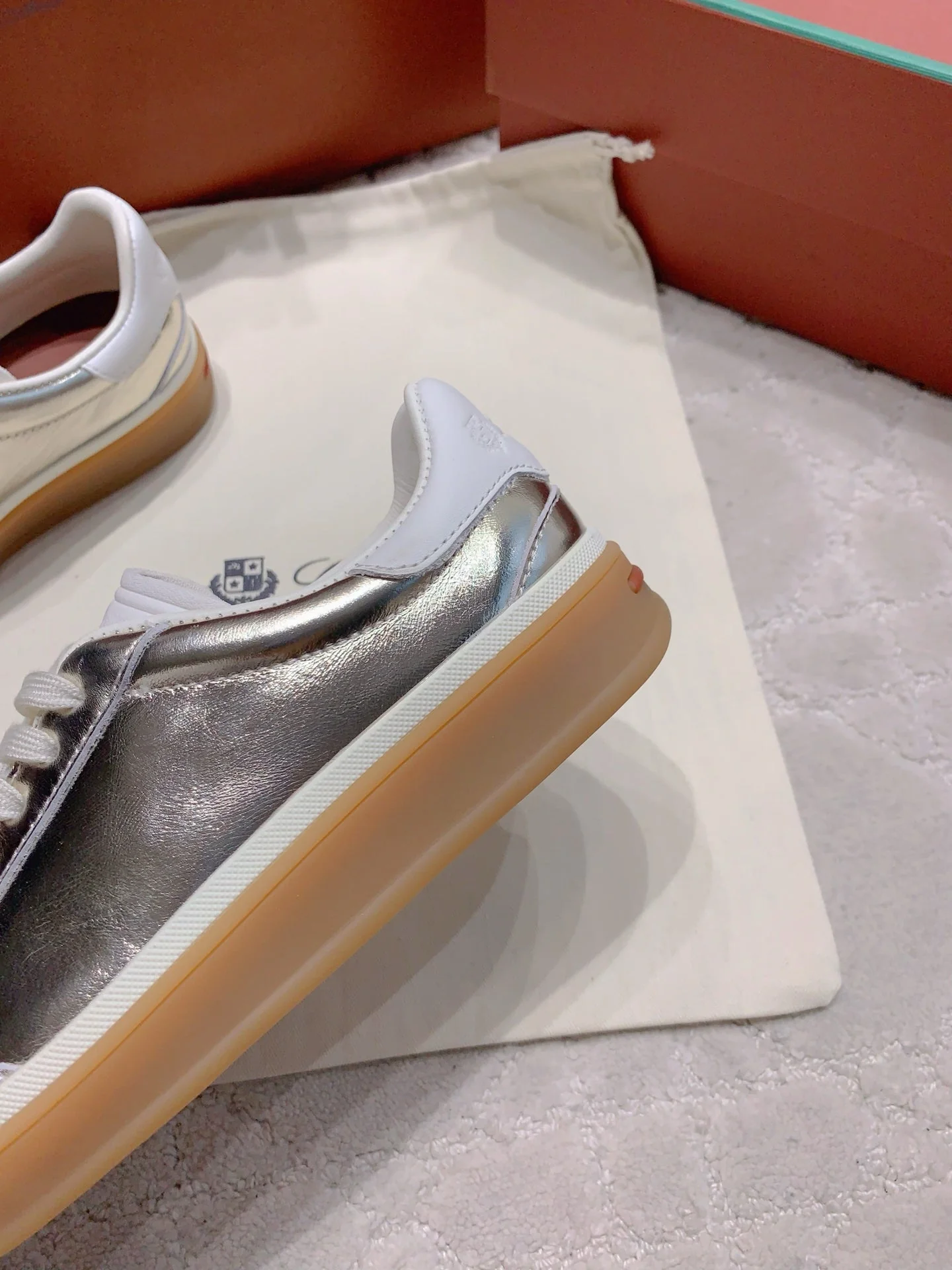 LP sneaker unisex style metallic silver sheepskin mix suede 382666 - Image 8