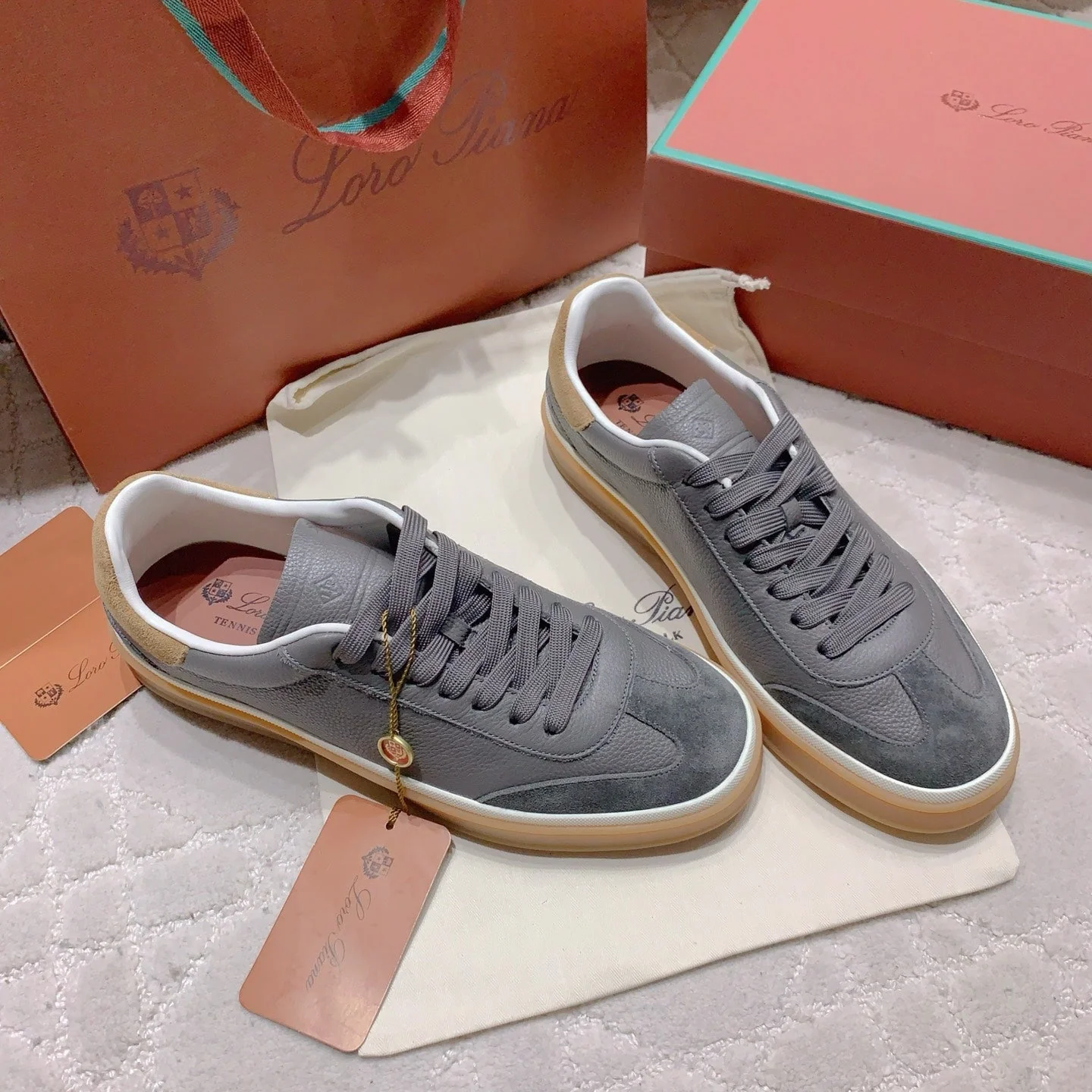 LP sneaker unisex style gray sheepskin mix suede 382665