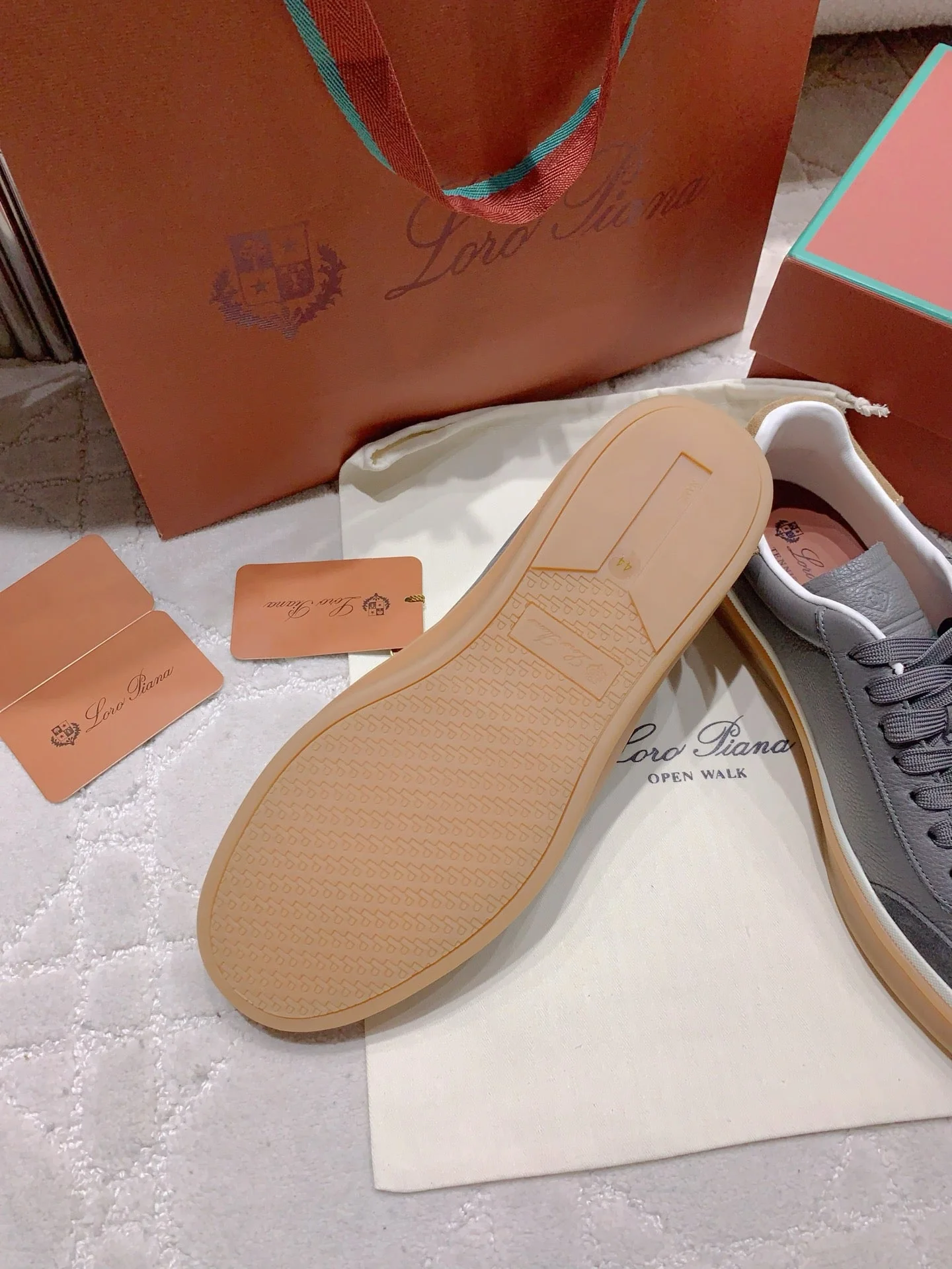 LP sneaker unisex style gray sheepskin mix suede 382665 - Image 2