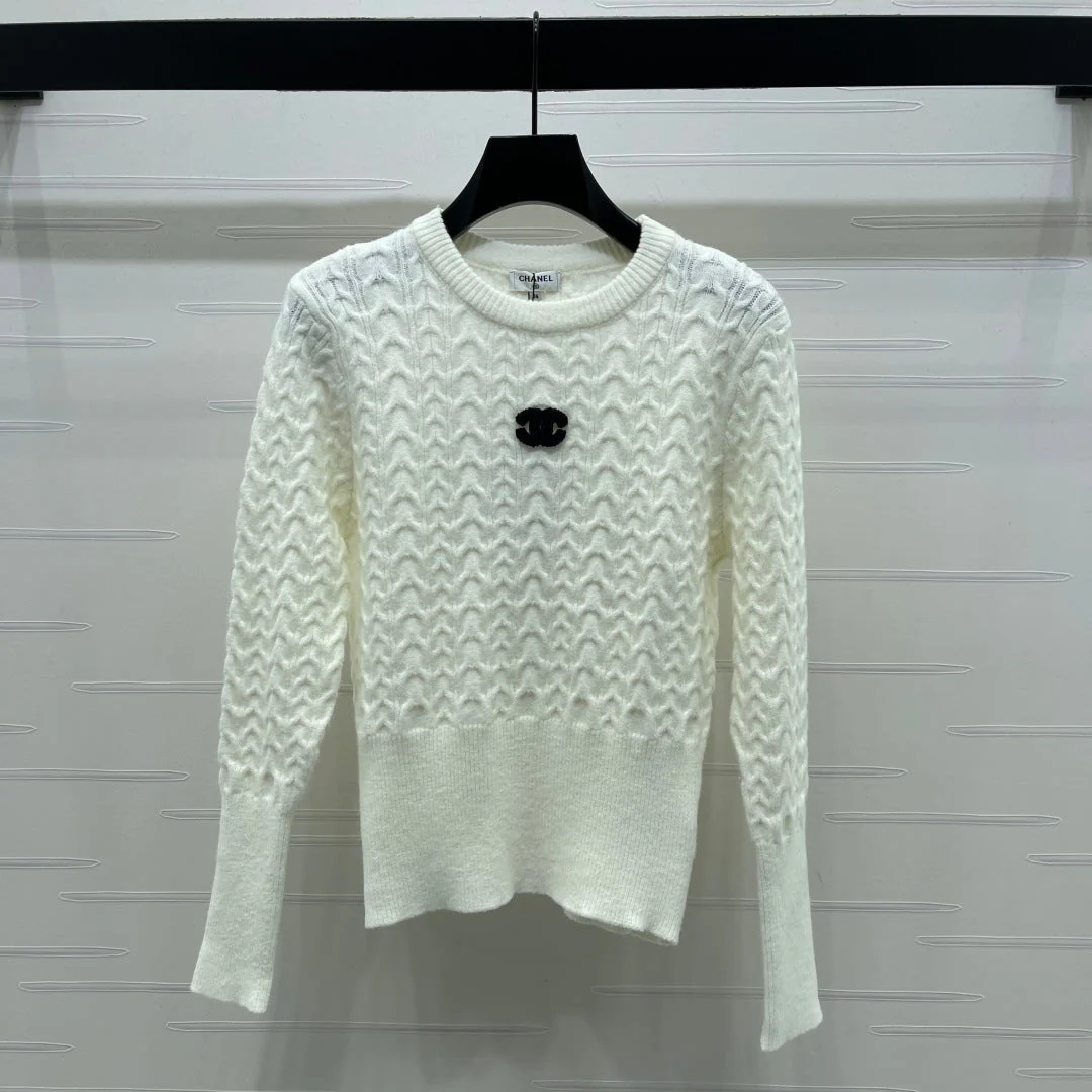 Chanel 2025 Long-sleeved Sweater White Wool Acrylic Nylon 319586