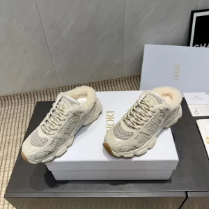 CD platform casual sneaker cream wool suede mesh 539683