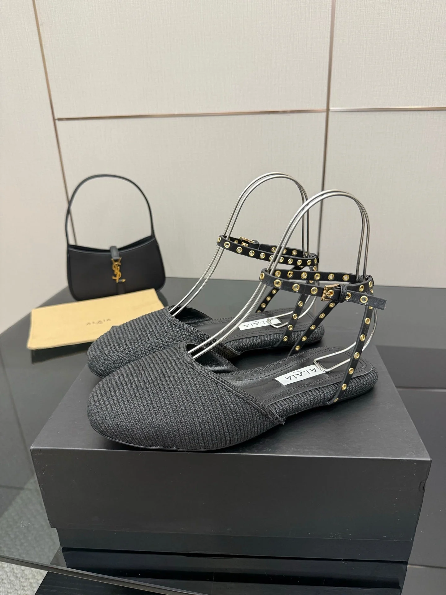 ALAIA flat slippers black sheepskin 389628 - Image 8