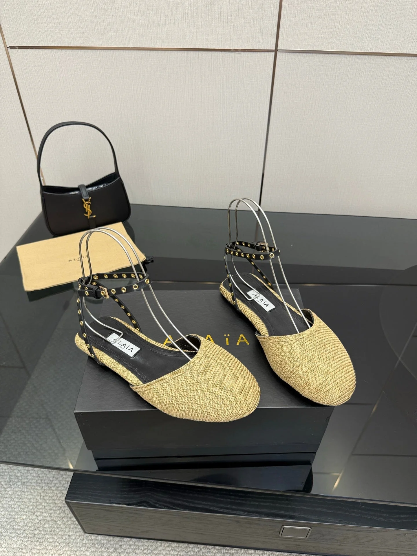 ALAIA flat slippers golden beige sheepskin 389629 - Image 2