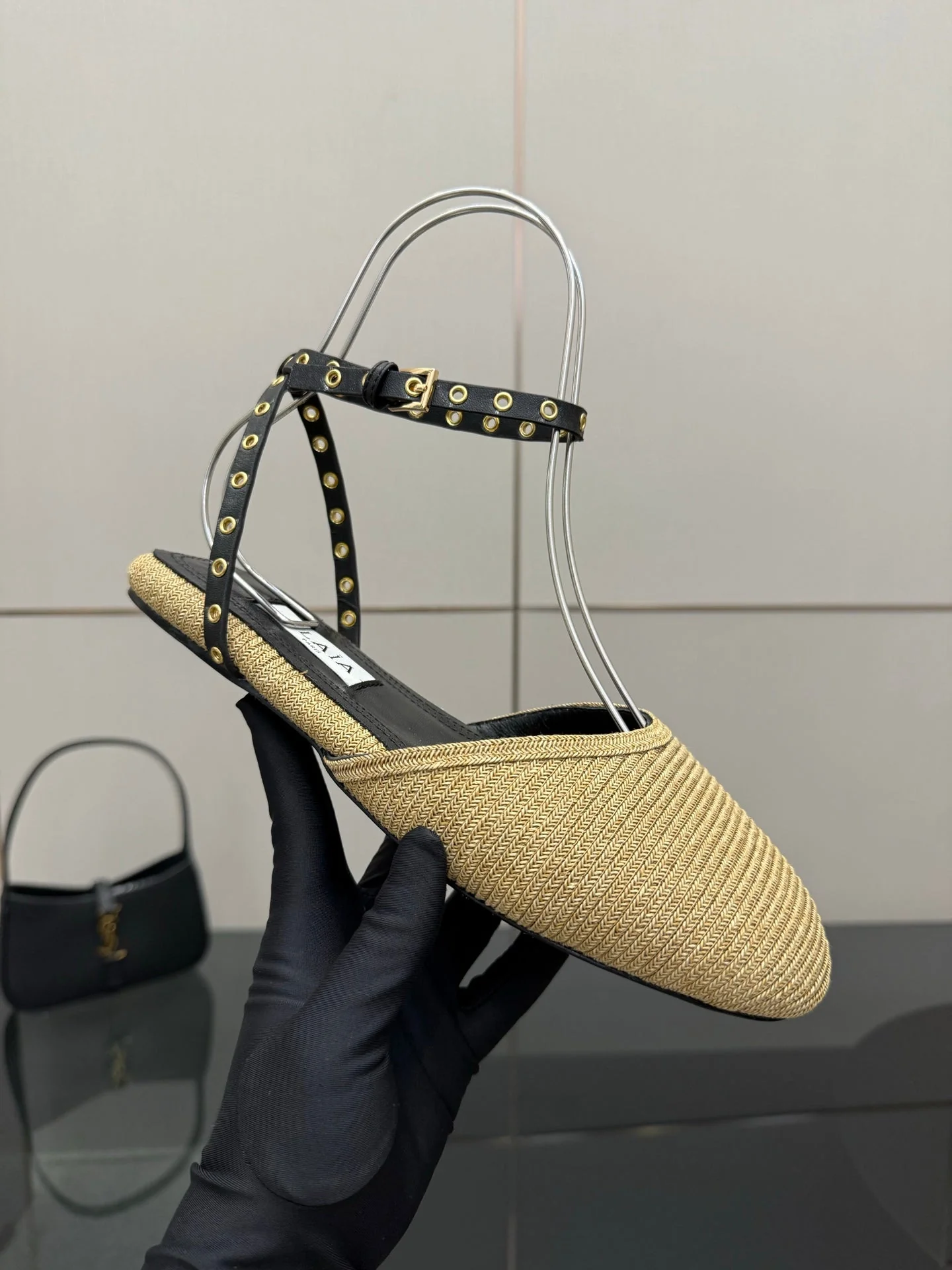 ALAIA flat slippers golden beige sheepskin 389629 - Image 8