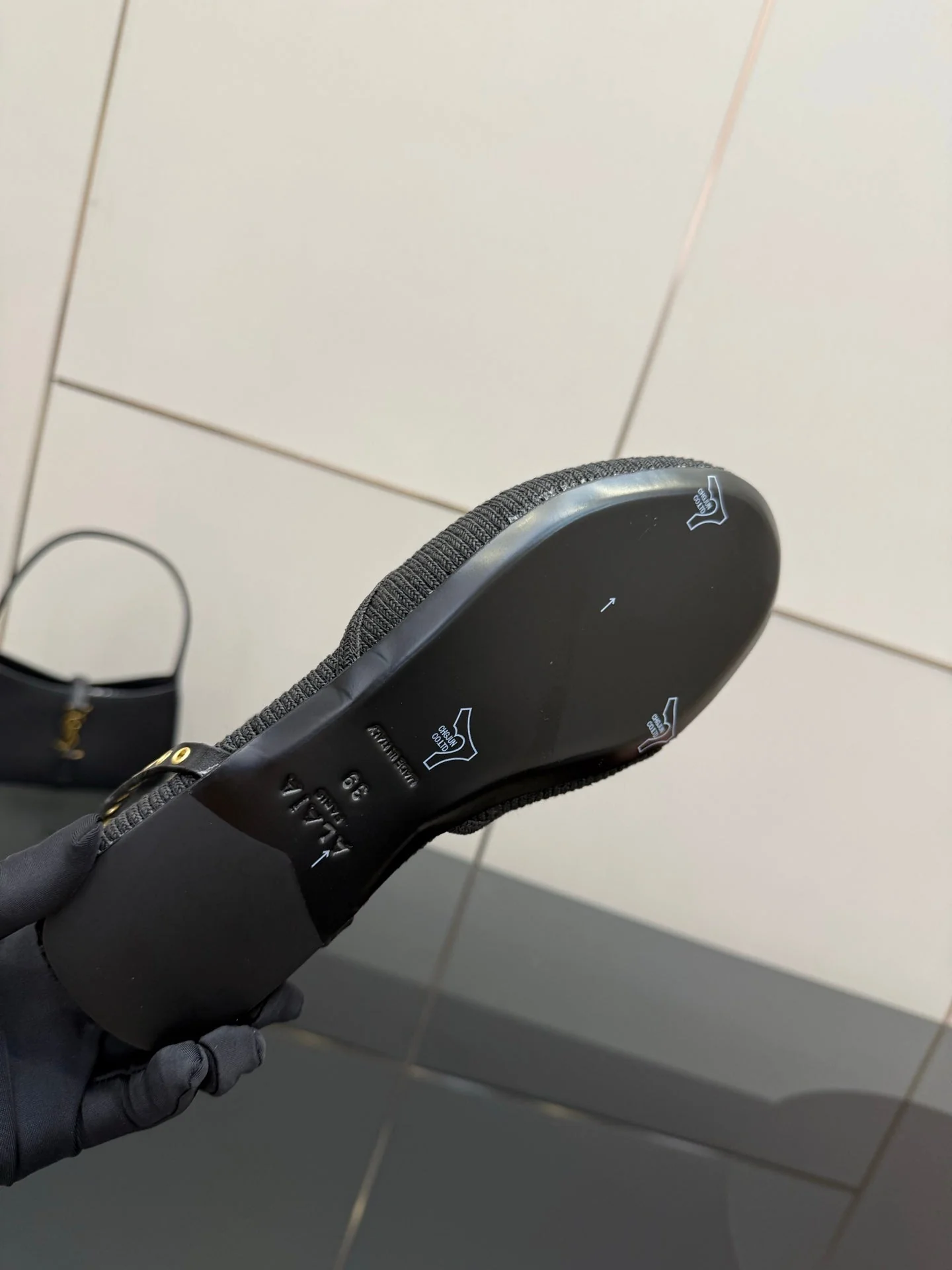 ALAIA flat slippers black sheepskin 389628 - Image 7