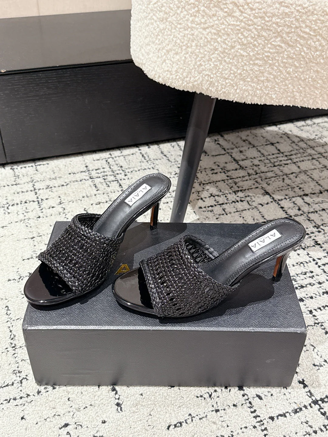 ALAIA  Muller high-heeled black woven leather - Image 5