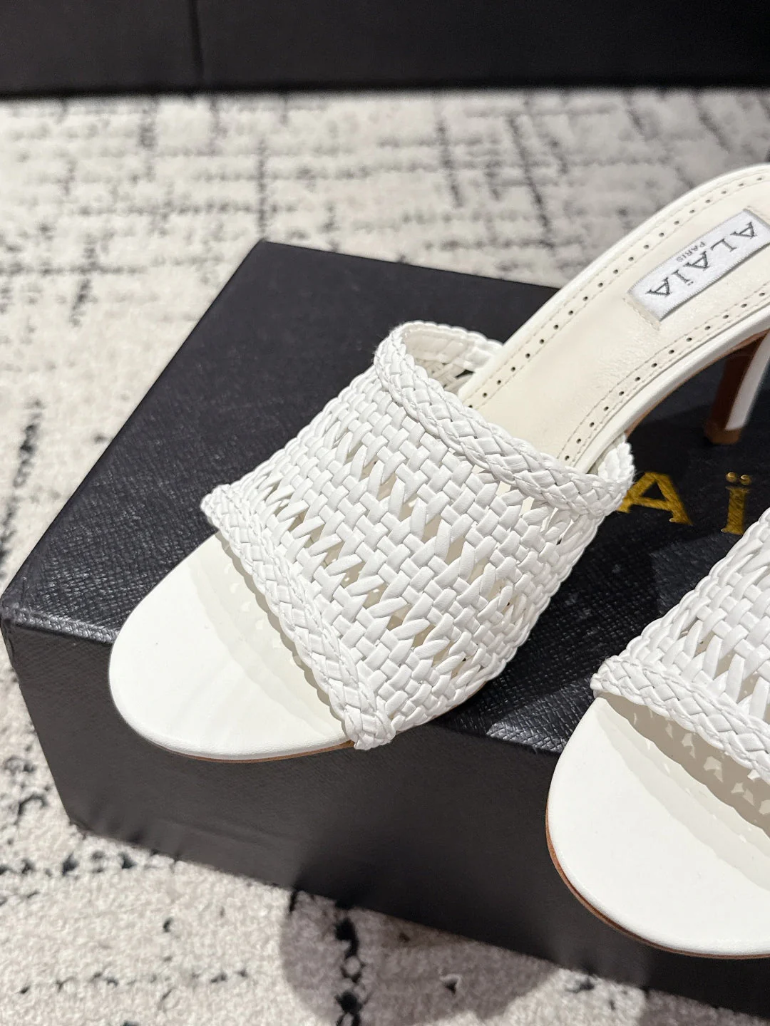 ALAIA  Muller high-heeled white woven leather - Image 7