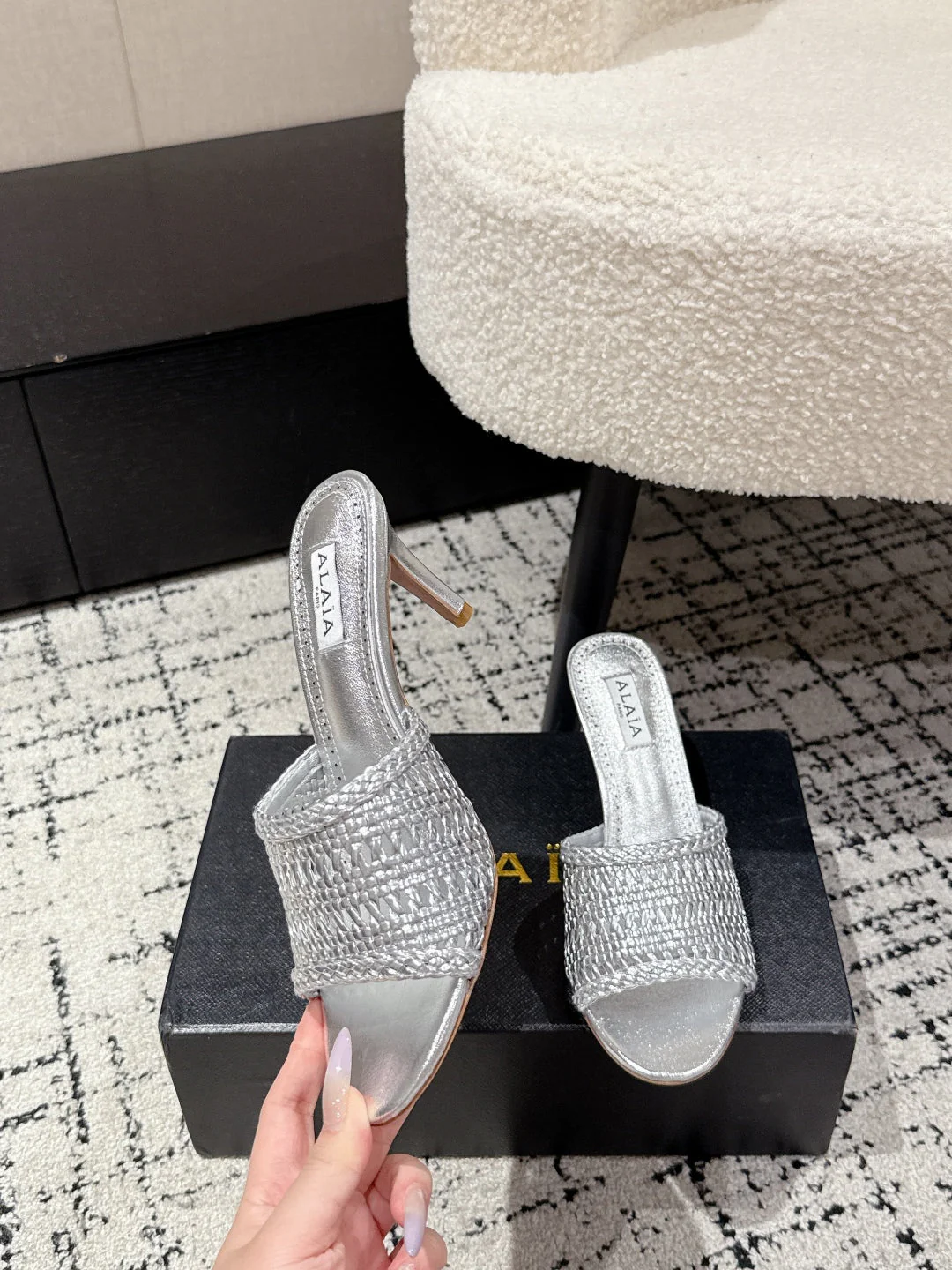 ALAIA  Muller high-heeled metallic sliver woven leather - Image 3