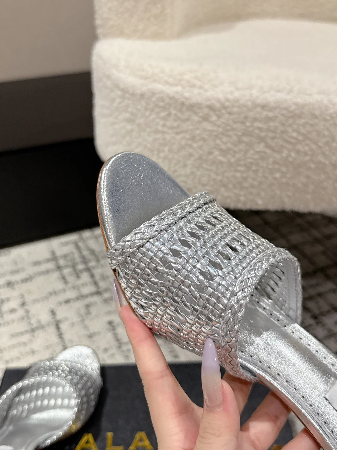 ALAIA  Muller high-heeled metallic sliver woven leather - Image 8