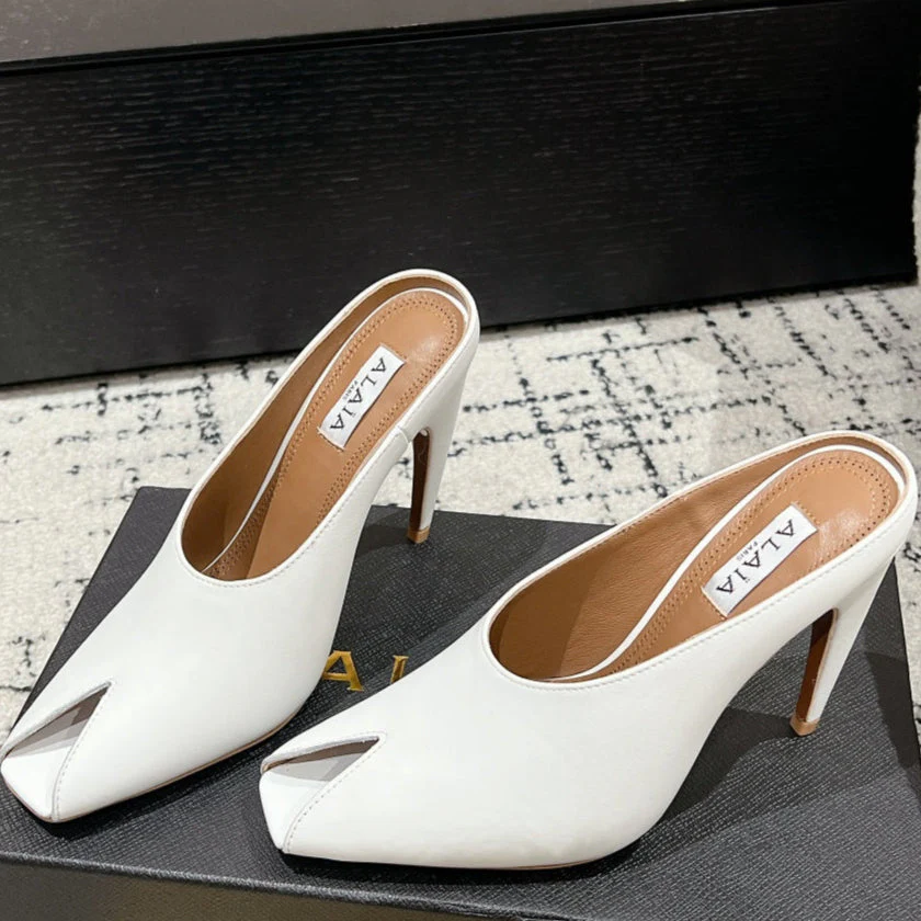Alaia 25 Spike High Heel Mules White Lampskin 293182