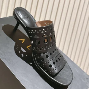 Alaia 2025 Vienne Cutout Kitten-Heel Slide Sandals Black Leather 293648