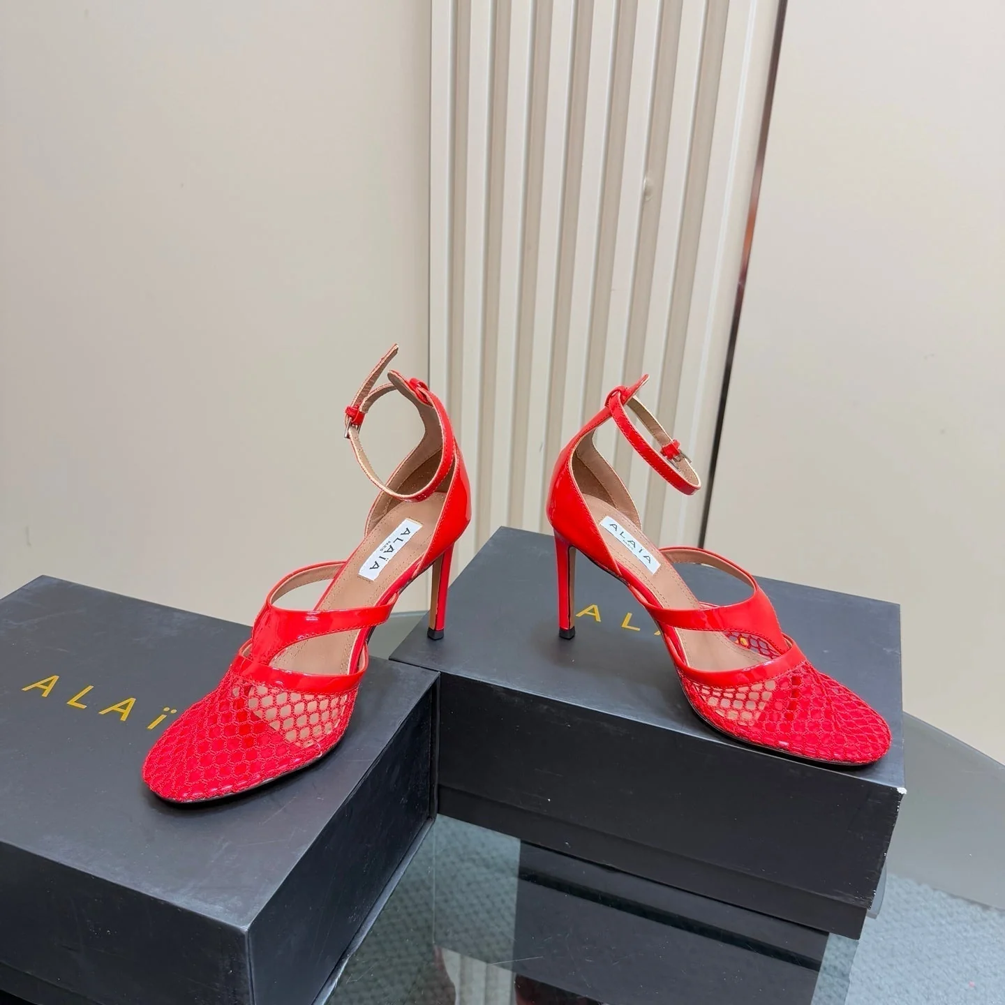 Alaia Fishnet Thong Heels Sandals Red Lambskin 299660 - Image 3