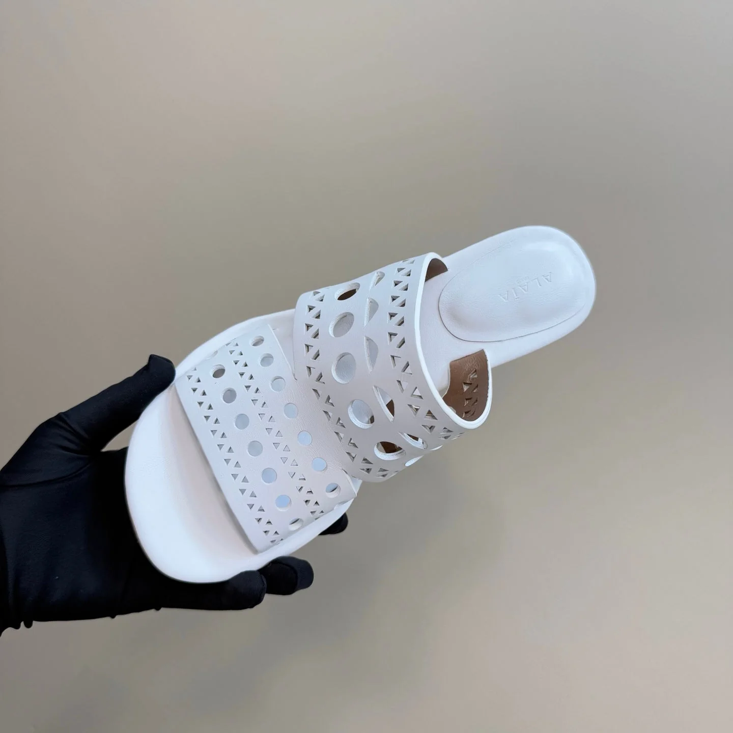 Alaia Vienne Cutout Kitten-Heel Slide Sandals White Sheepskin 299663 - Image 2