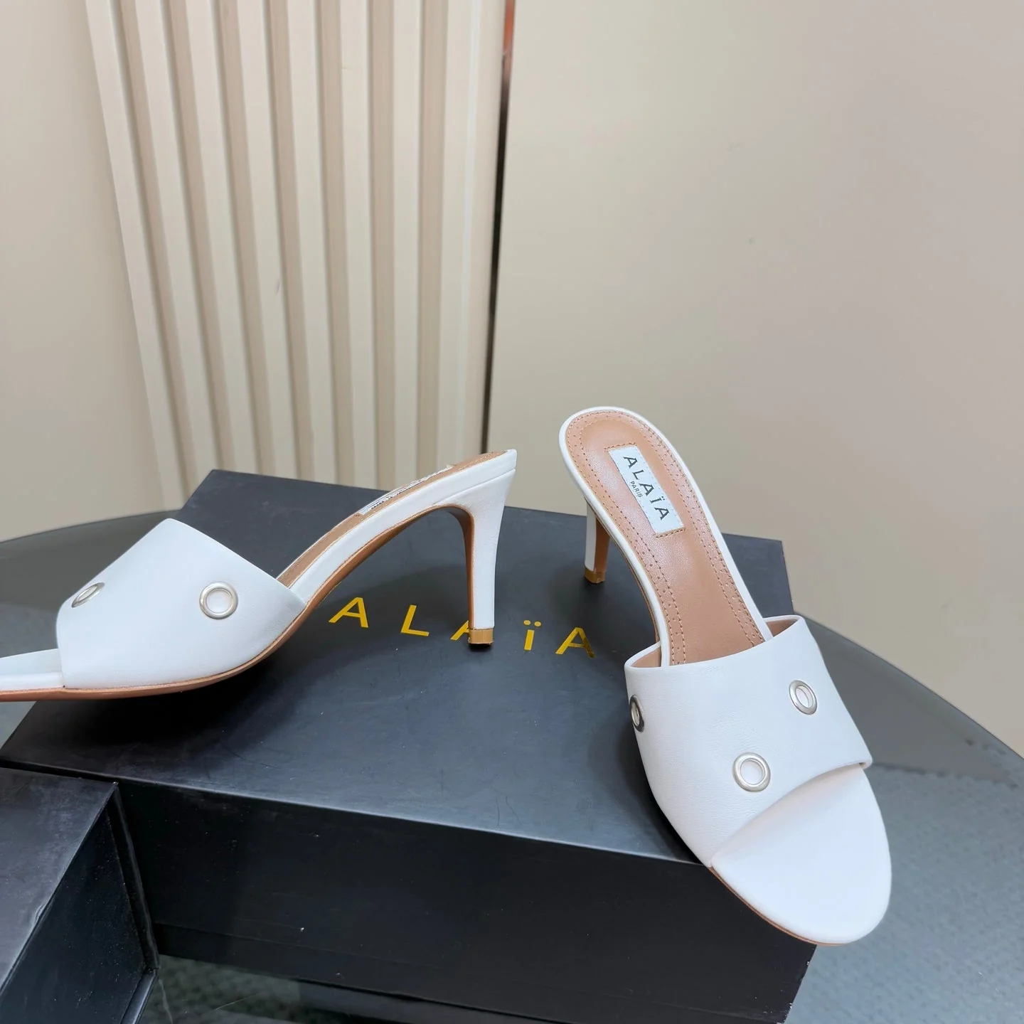 Alaia 2025 Oeillets Embellished Leather Sandals White Lambskin 299667 - Image 4