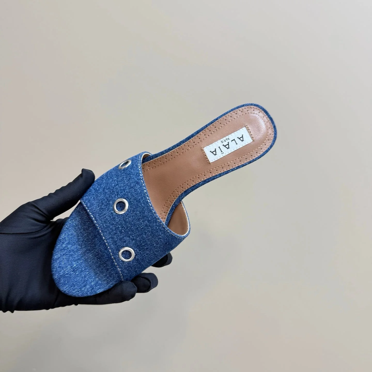 Alaia 2025 Oeillets Embellished Leather Sandals Denim Lambskin 299670 - Image 2