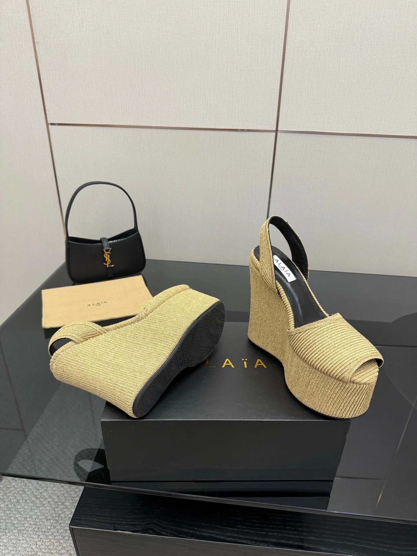 ALAIA platform sandal golden beige sheepskin 389630 - Image 4