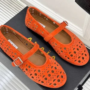 Alaia Women's Ballet Flat Orange Suede 293228