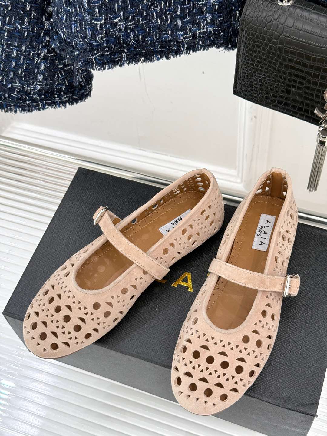 Alaia Women's Ballet Flat Nude Suede 293219 - Image 8