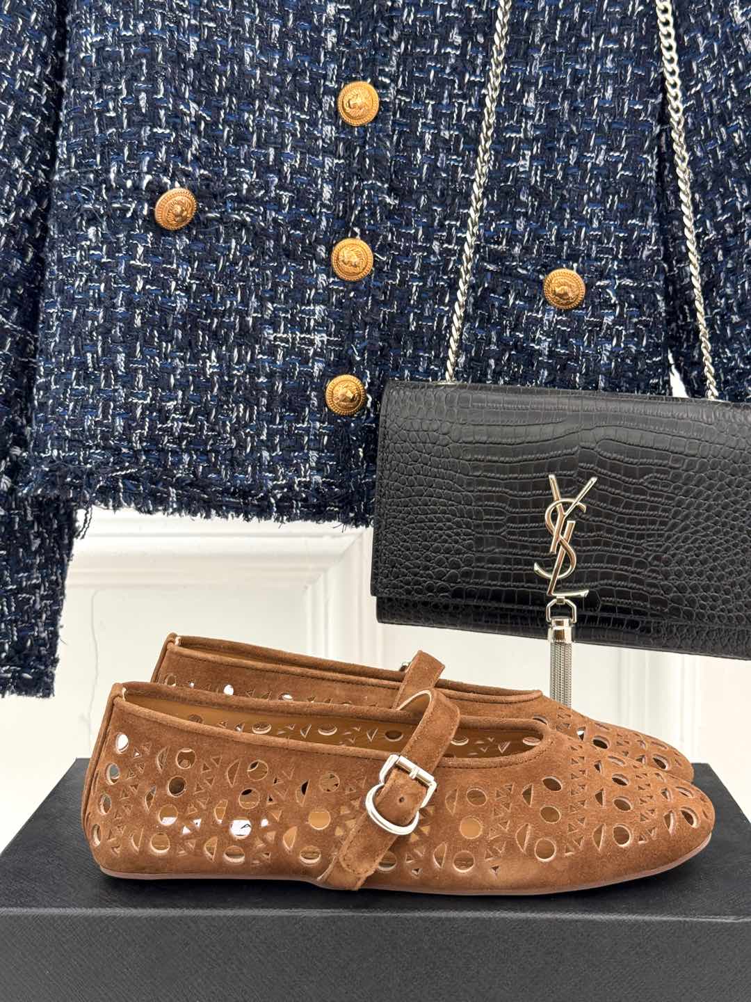 Alaia Women's Ballet Flat Brown Beige Suede 293222 - Image 6