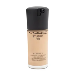 MAC Studio Fix Fluid 24HR Matte Foundation + Oil Control NC18 30ml (Blemished Box)
