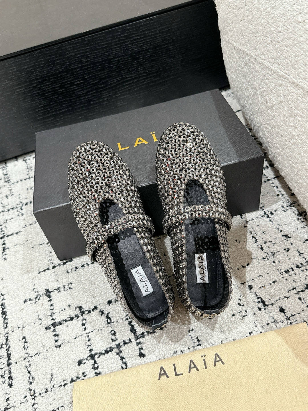 Alaia 25 Embellished Mary Jane Flats Silver Suede  293180 - Image 9