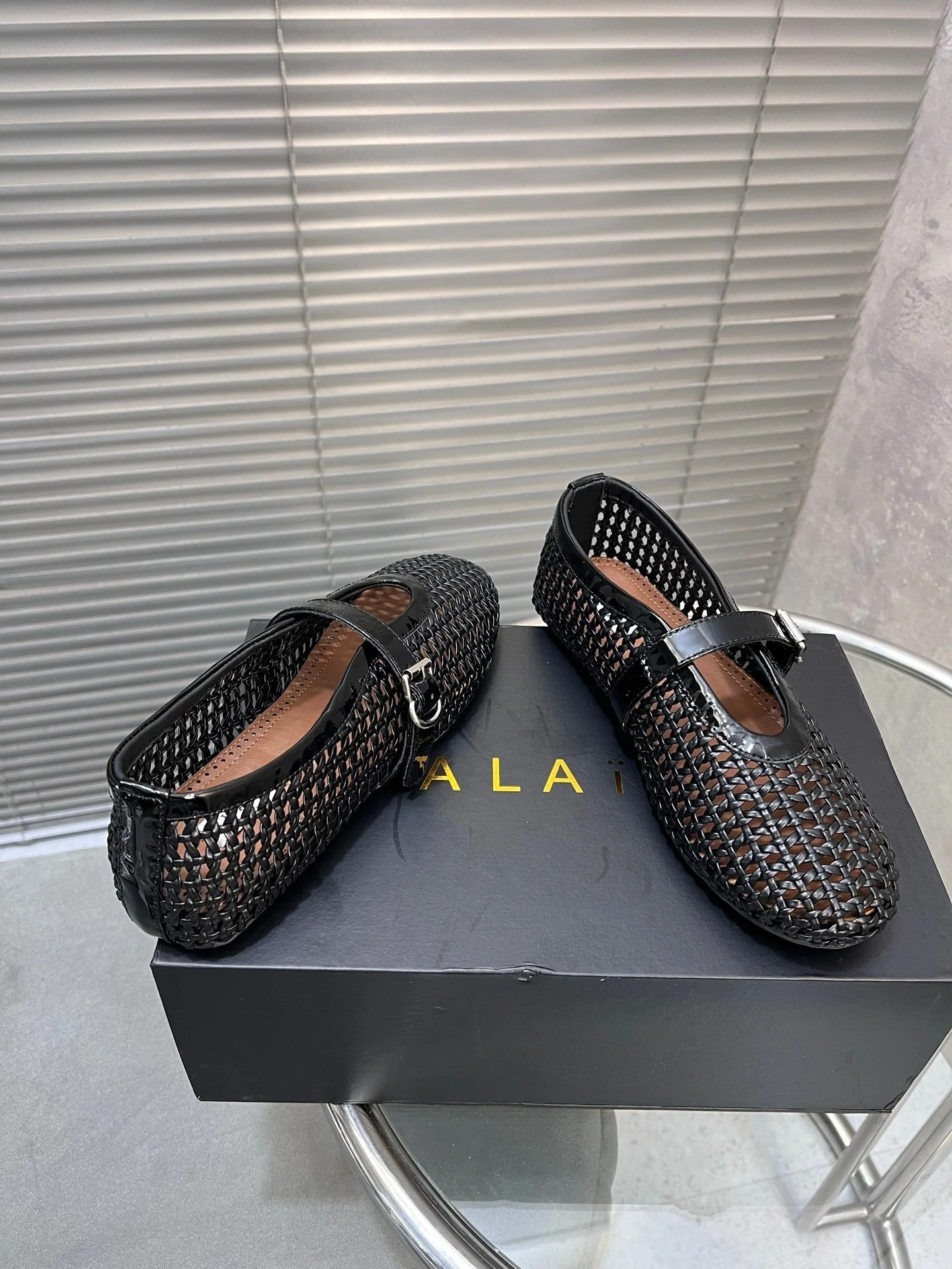 Alaia Braided Hollow Ballet Flats Black Cowhide 300041 - Image 4